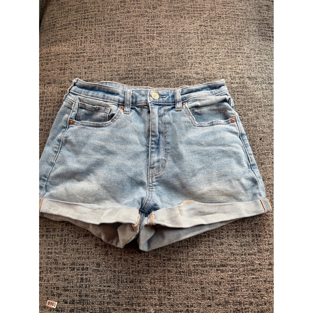 American Eagle Women's Light Wash Denim Shorts Size 6 Cuffed‎ High Rise